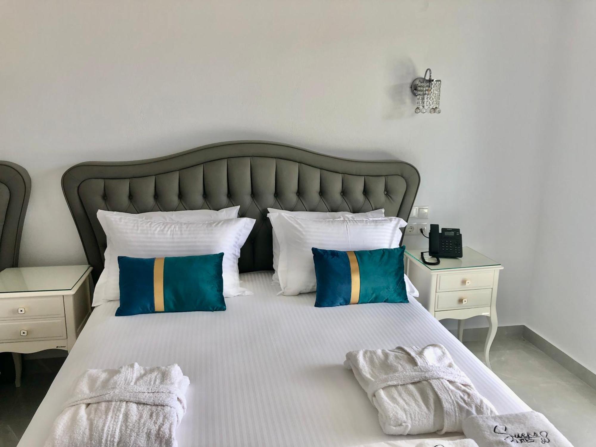 Sueno Suites Parga Bagian luar foto